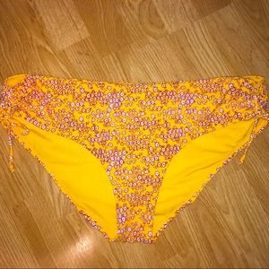 GAP retro flower print swim bottoms XL